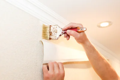 Pose de papier peint à Angiens — revêtements muraux et toiles de verre
